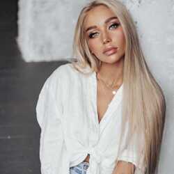 Шлюха Аврора 40552