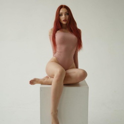 Шлюха Кира 37988 Шлюха Кира 37988